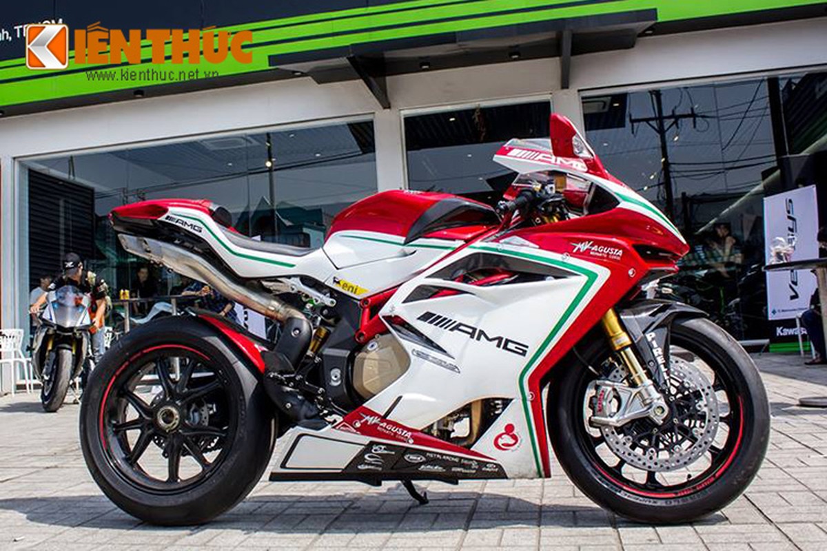 Chi tiet sieu moto MV Agusta F4 RC 1,3 ty tren pho Viet-Hinh-17